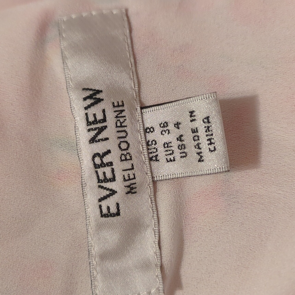 Ever New pink floral v neck tiered mini dress cut out detail - Picture 11 of 14